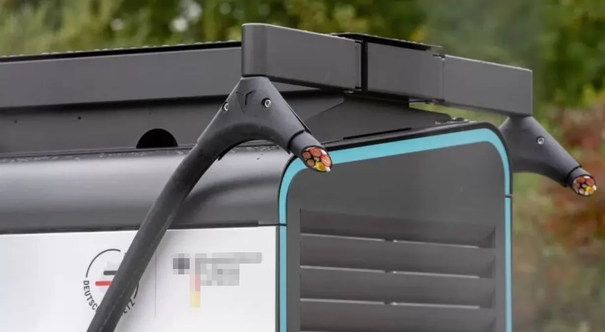 Cables have been brutally looted. How can charging stations protect themselves